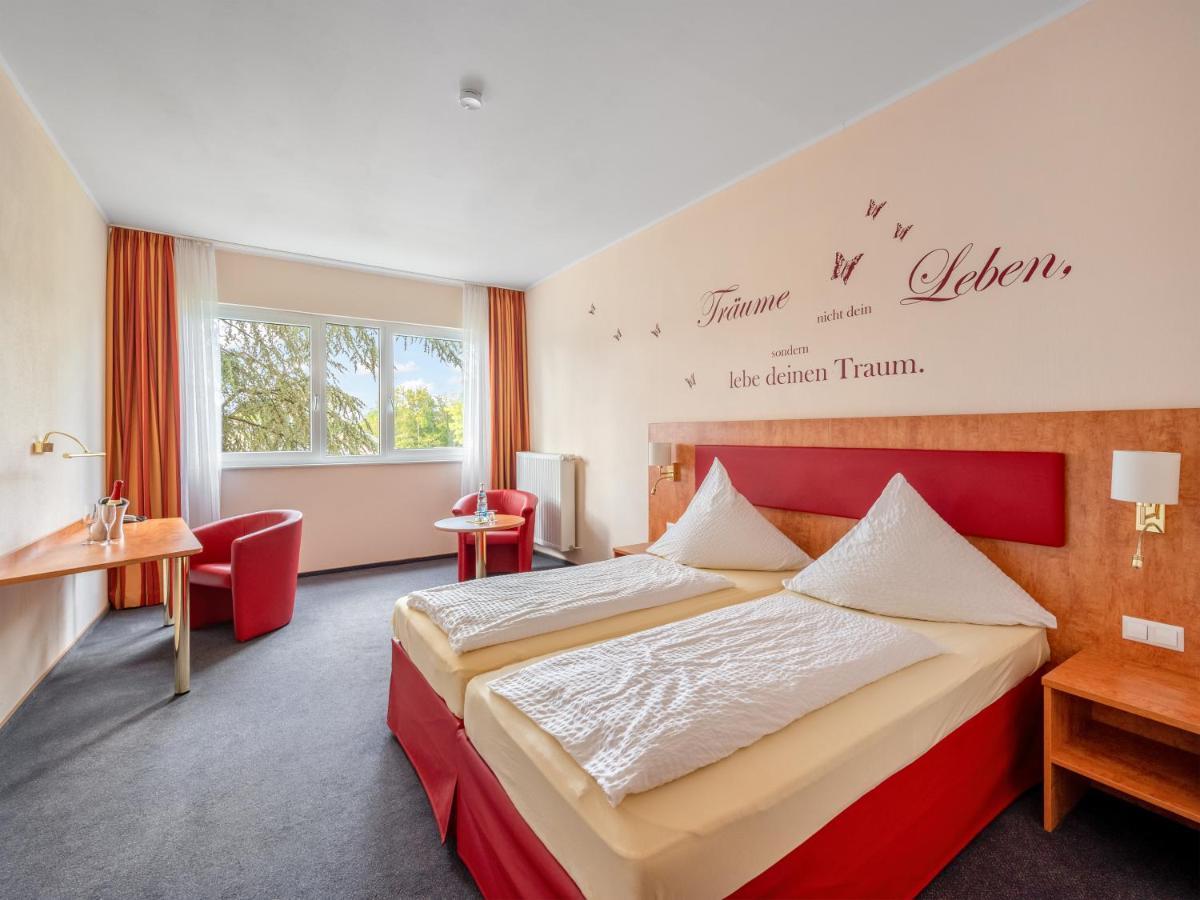 Hotel Haefner Bad Schonborn Exterior photo